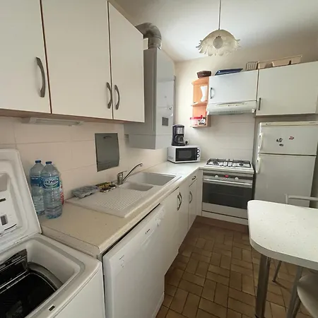 Apartment T3 Au 6e Etage Avec Balcon Et Vue - Fr-1-197-200 *