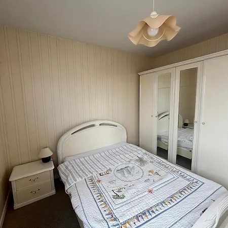 Apartment T3 Au 6e Etage Avec Balcon Et Vue - Fr-1-197-200 Les Sables-d'Olonne