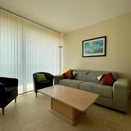 Apartment T3 Au 6e Etage Avec Balcon Et Vue - Fr-1-197-200
