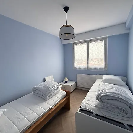 Apartment T3 Au 6e Etage Avec Balcon Et Vue - Fr-1-197-200