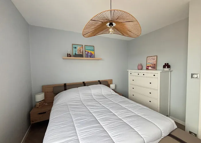 T3 Au 6e Etage Avec Balcon Et Vue - Fr-1-197-200 公寓 莱萨布勒-多洛讷